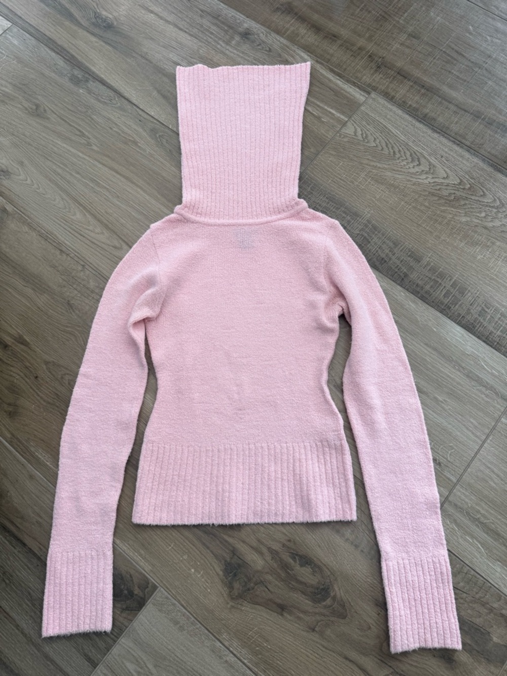H&M - Pink Turtleneck Rib-Knit Sweater
